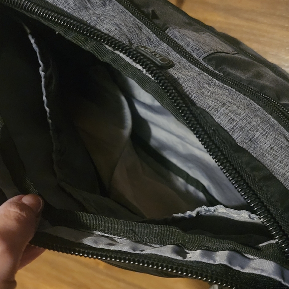 LUG Tote - Picture 3 of 5